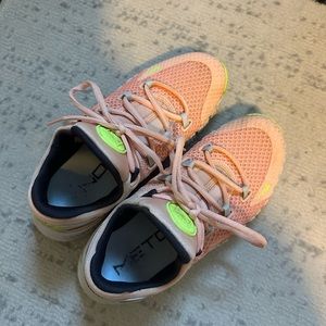 Nike Sneakers only worn a couple times in good shape